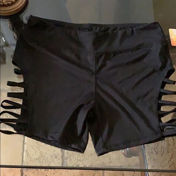 Workout shorts  - Picture 2 of 2